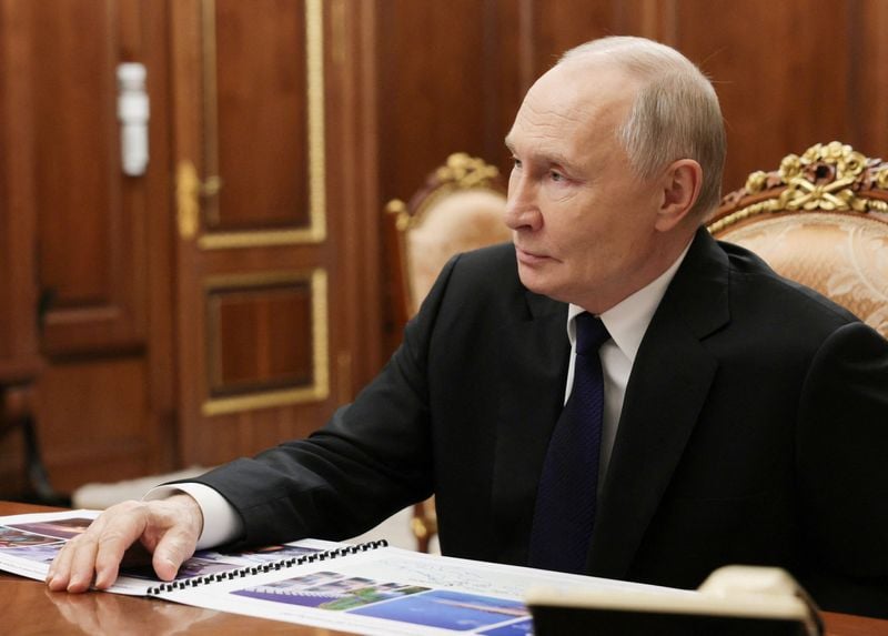 Image for Russia's Putin, in New Year address, voices confidence in victory in Ukraine