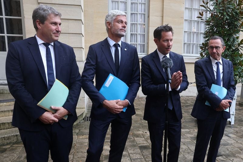 Image for French parliament ousts prime minister, deepening political crisis