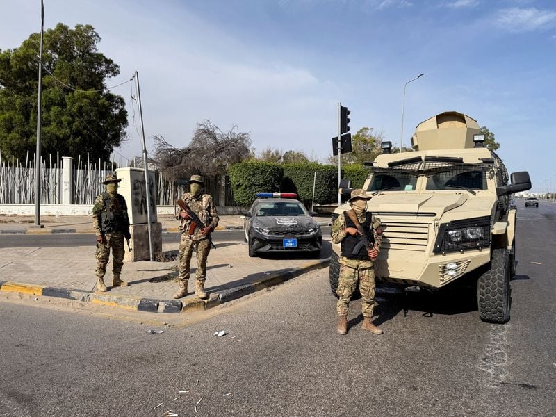 Image for UN calls for probe into mass graves at Libya detention centres