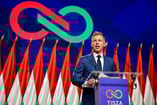 Image for Hungary's Magyar says to suspend state media broadcast, pass new media law