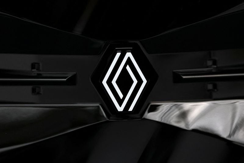 Image for Renault will cut engineering staff by 15%-20% over two years