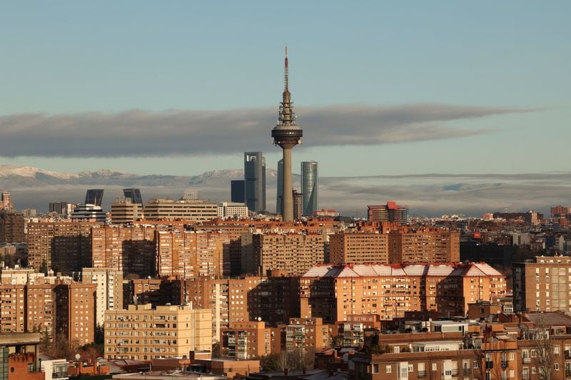 Image for Spain's service sector growth slows in January, PMI shows