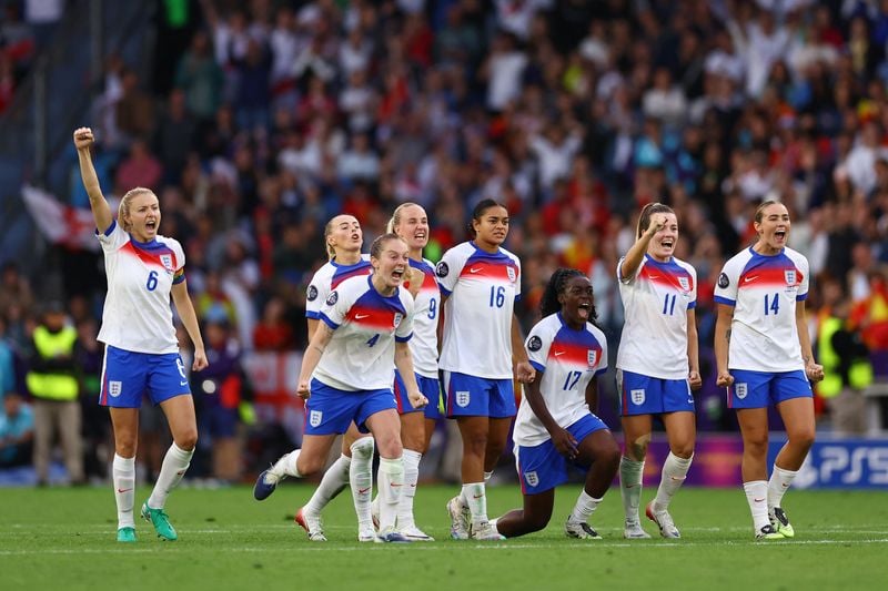 Image for Soccer-Kelly the hero as England sink Spain in shootout to win Euro 2025