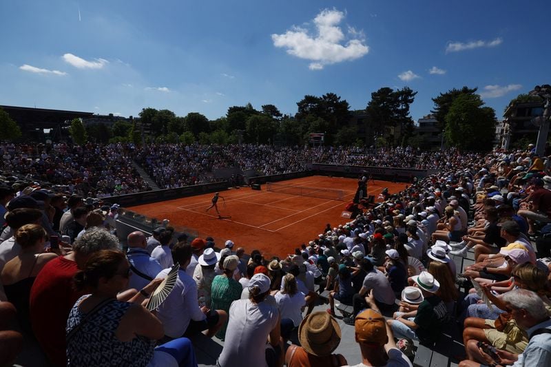Image for Tennis-Roland Garros bracing for bizarre Saturday as Champions League final looms
