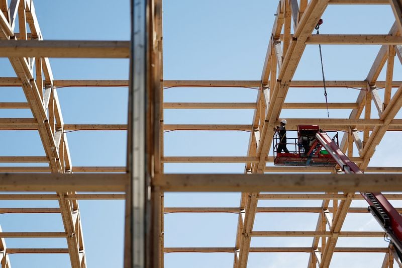 Image for France's services sector contracts in March as Middle East war hits demand, PMI shows