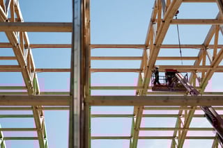 Image for France's services sector contracts in March as Middle East war hits demand, PMI shows