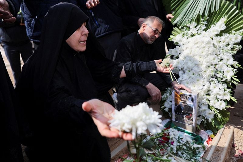 Image for Trump and Iran signal no quick end to war as tankers burn in Iraqi waters