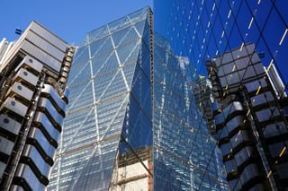 Image for Investors look beyond US hedge funds for the first time since 2023, Barclays says