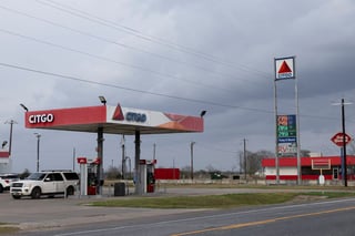 Image for US diesel hits $4 per gallon as fuel costs rise amid escalating Middle East conflict