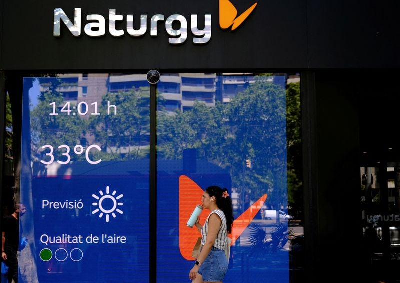 Image for Criteria lifts Naturgy stake to 26% after buying 2% from BlackRock