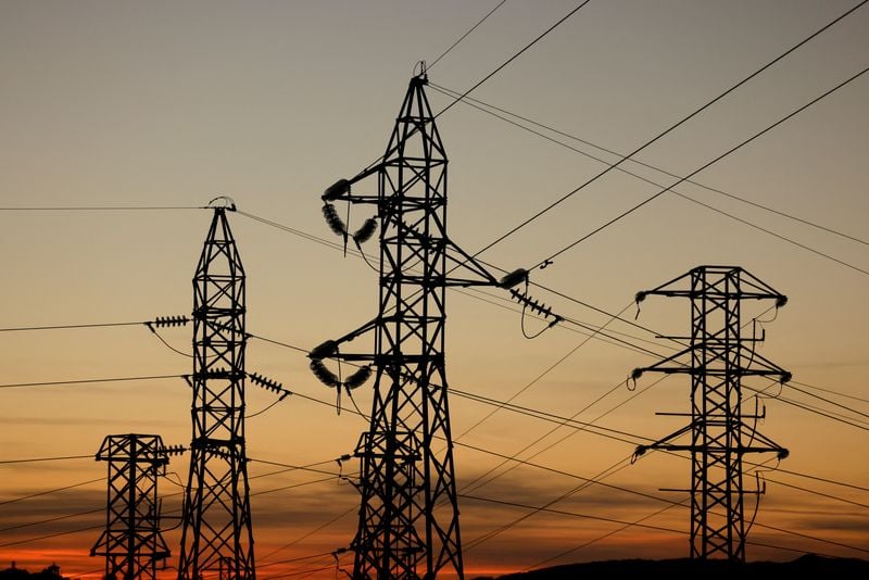 Image for France, Portugal, Spain to hold talks on speeding up power links