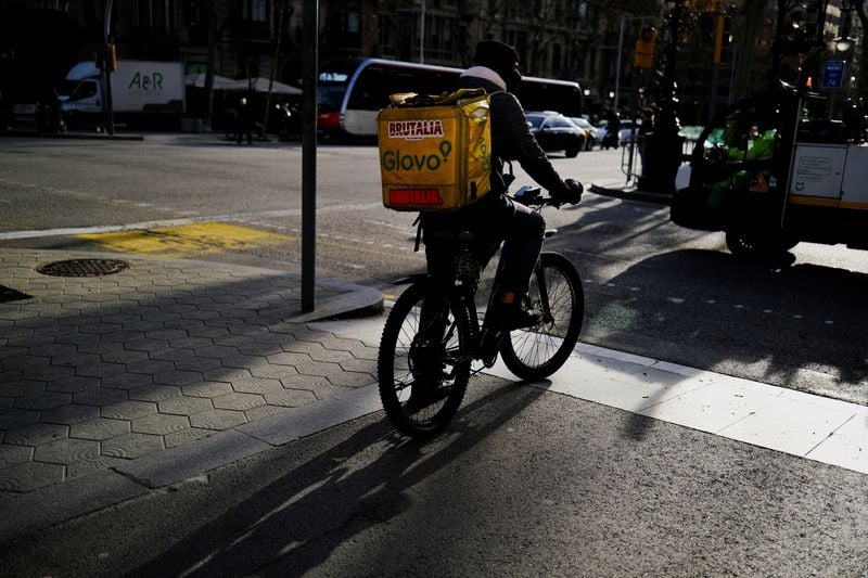 Image for Glovo plans to lay off 750 workers in Spain