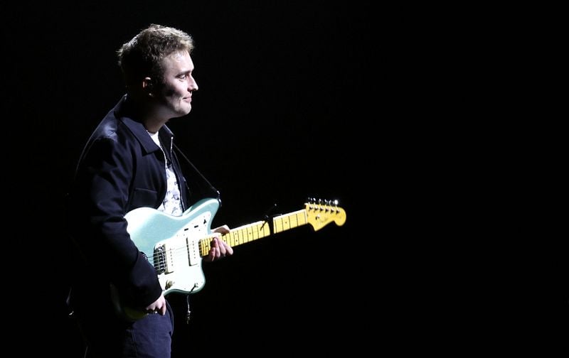 Image for Singer Sam Fender wins Mercury Prize for album 'People Watching'
