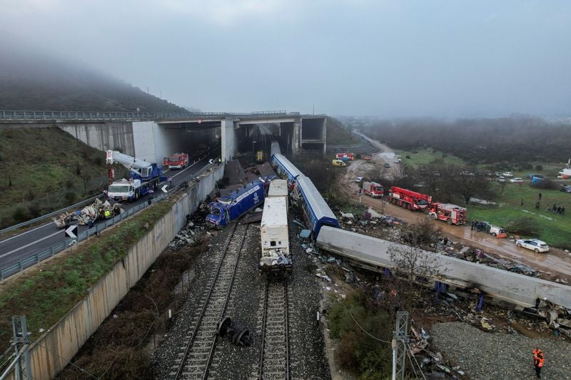 Image for Greek inquiry finds gaps in rail safety, two years after deadly crash
