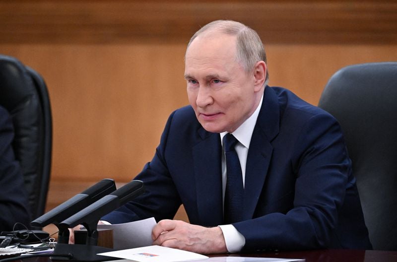 Image for Putin says Russia doesn't oppose Ukraine joining the EU