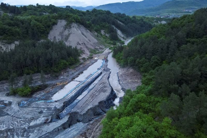 Image for Heavy floods threaten Romania's Praid salt mine, a tourism magnet