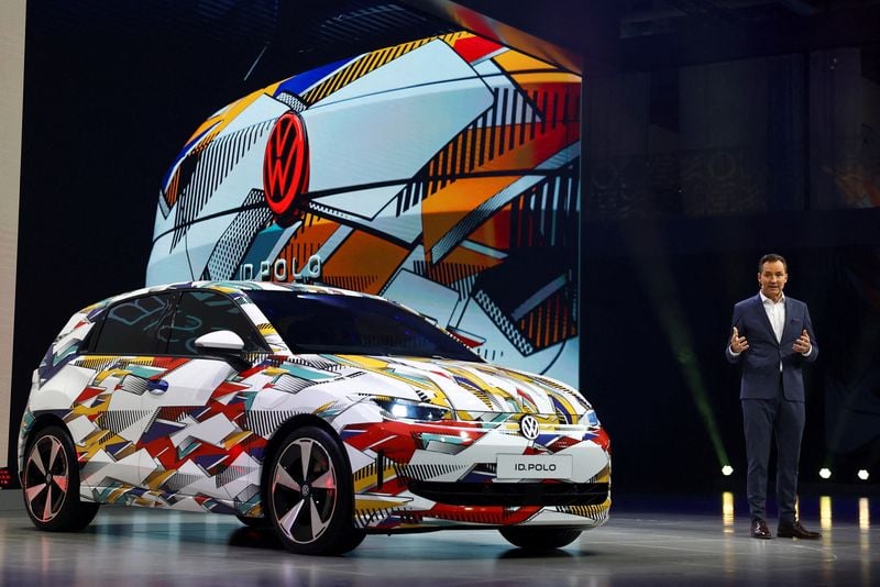 Image for European automakers confront tariffs, Chinese rivalry at Munich car show