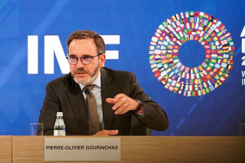 Image for Erosion of trust in central banks can boost inflation expectations, IMF warns