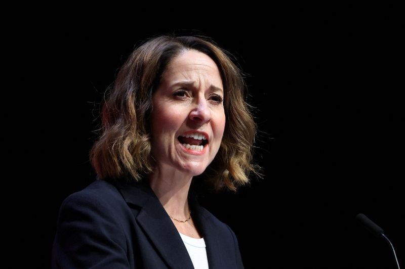 Image for UK tells parents to quiz their children about toxic online content