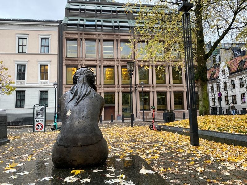 Image for Oil, war and tariffs tear up markets' central bank roadmap