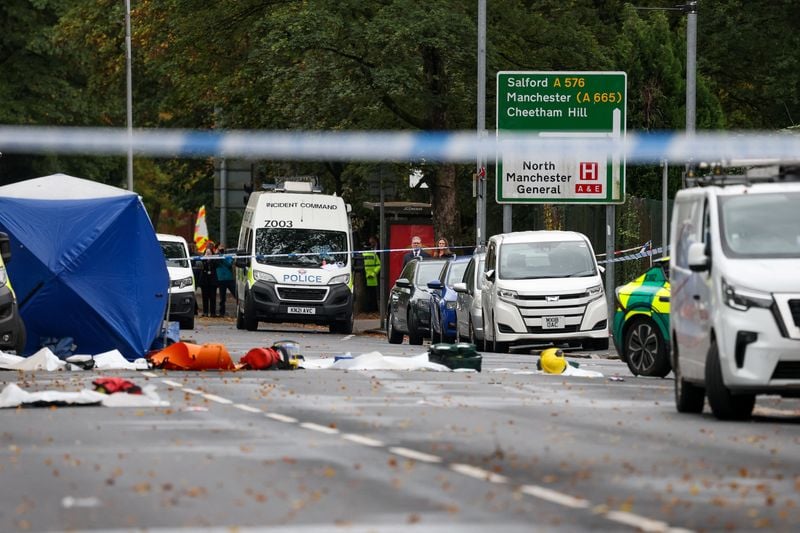 Image for UK urges pro-Palestinian group to cancel protest after synagogue attack