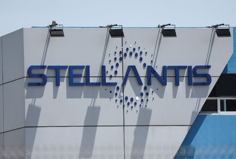 Image for Stellantis sells 5 billion euros in bonds to bolster finances after EV charges