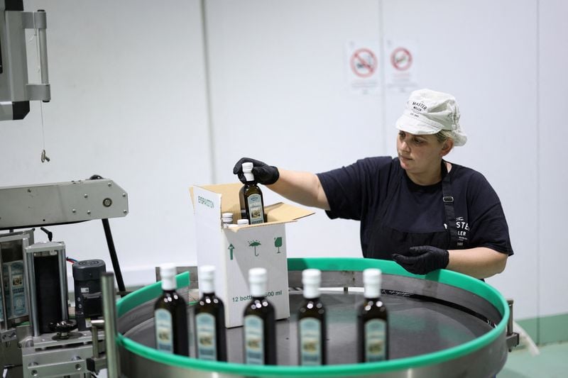 Image for Trump tariffs force Greek olive oil producers to seek new markets