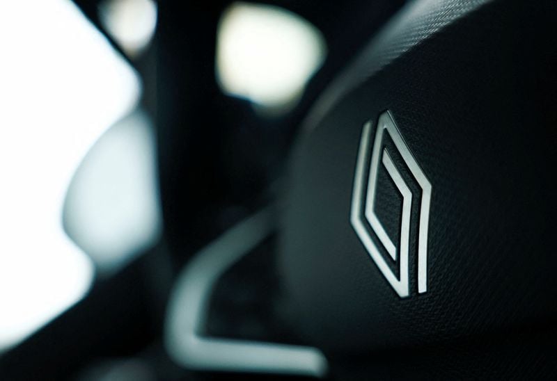 Image for Renault escapes 'junk' bond rating after S&P upgrade