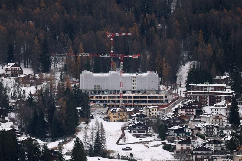 Image for Olympics-Transport fears force cap on ticket sales for events in Italy's Cortina