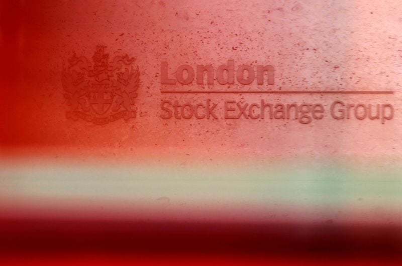 Image for London's FTSE 100 closes lower in shortened Christmas Eve session