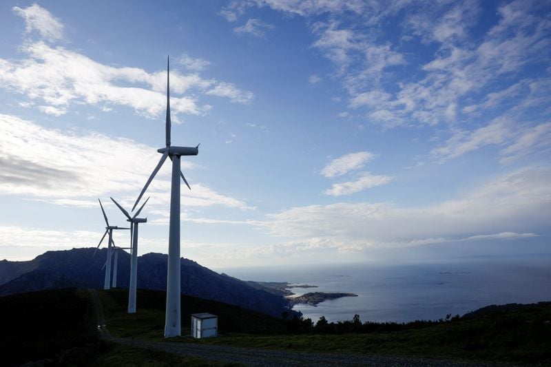 Image for EDPR posts unexpected loss on heavy impairments in US, Colombia