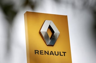 Image for German court tells Renault to stop selling two models in patent row, says WiWo