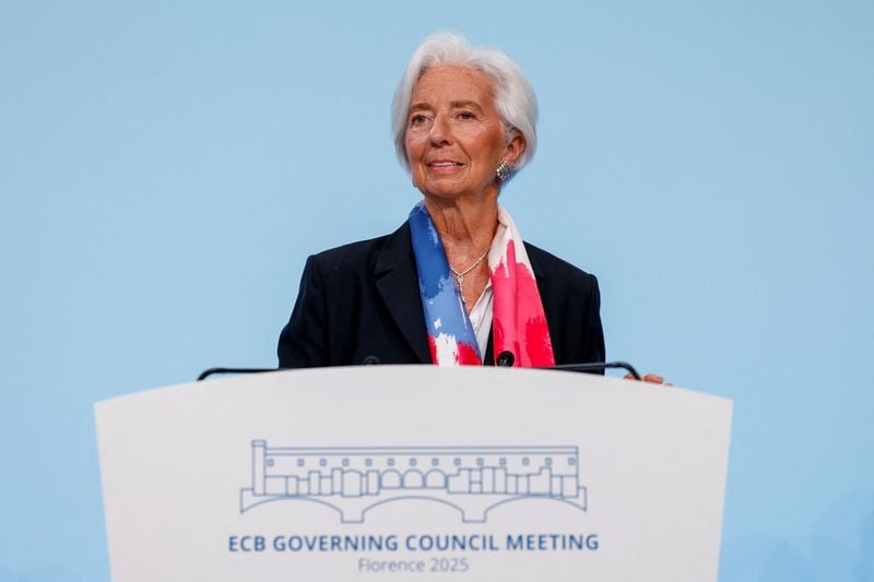 Image for Bulgarian inflation may jump with euro adoption, Lagarde says