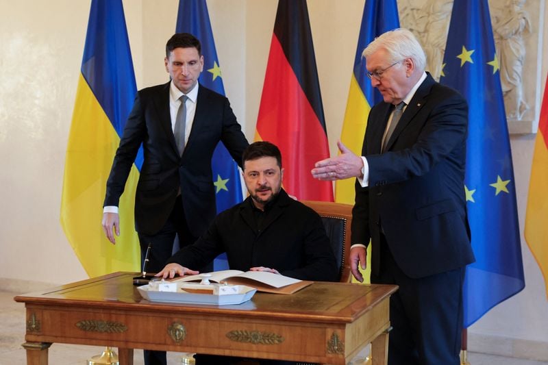 Image for Germany deepens commitment to Ukraine's defence in 10-point plan