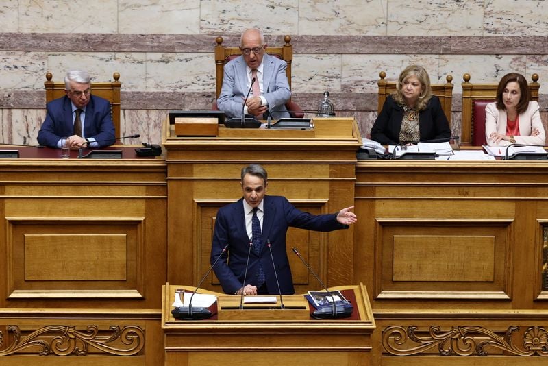 Image for Greek parliament approves 2026 budget amid protests