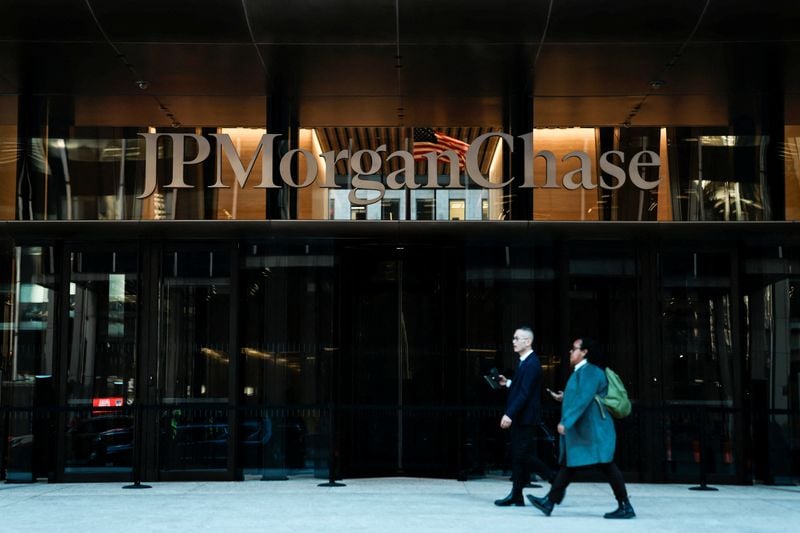 Image for JPMorgan doubles Swiss business by targeting wealthy clients