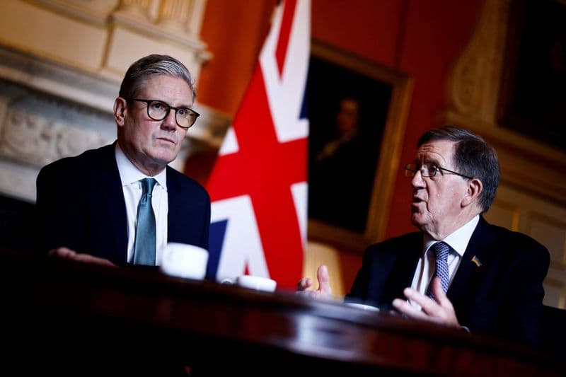 Former NATO Chief Targets PM Starmer, Warning UK's Security in 'peril'