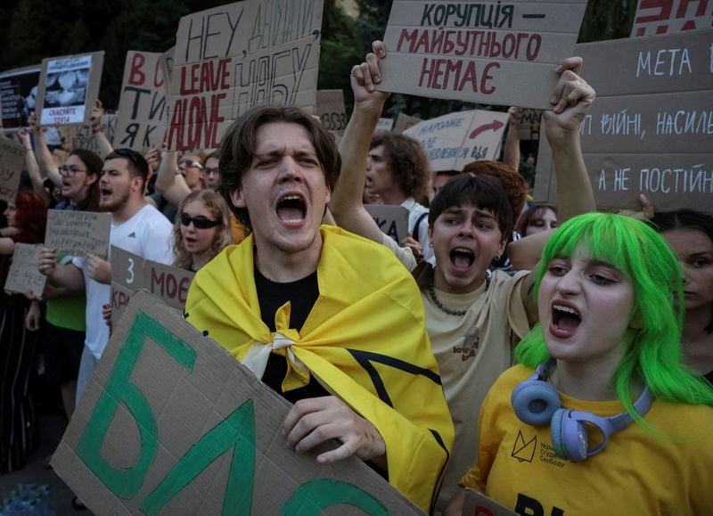 Image for Feud between key Ukraine law enforcement agencies flares again