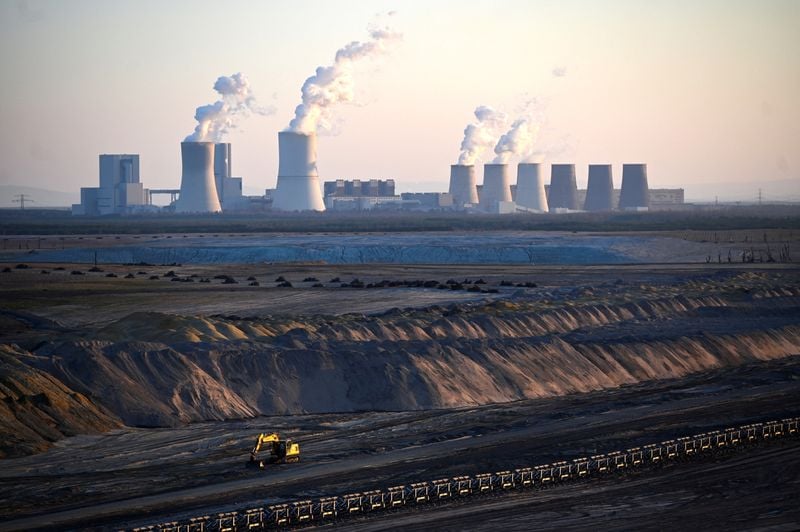 Image for Factbox-Cancelled and postponed green hydrogen projects