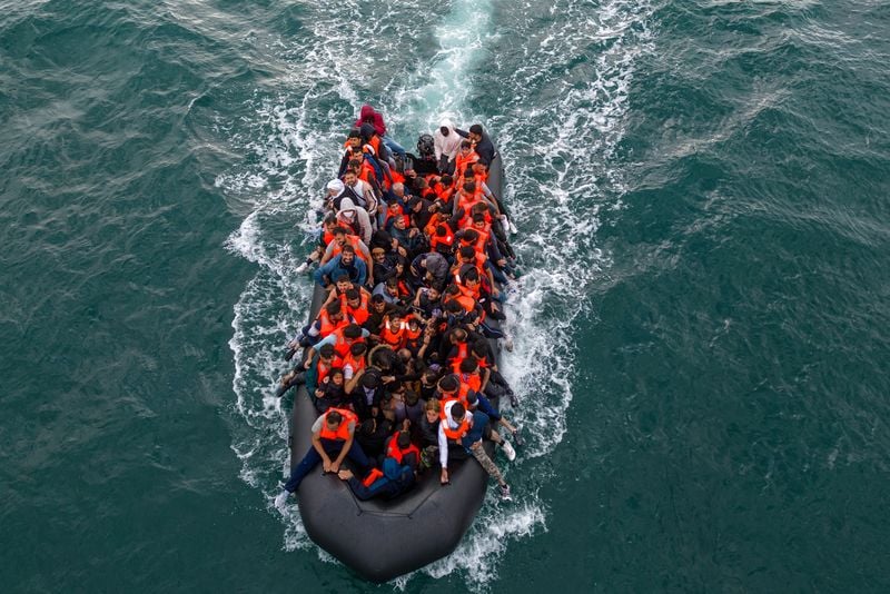 Image for UK migrant arrivals on small boats hit new record