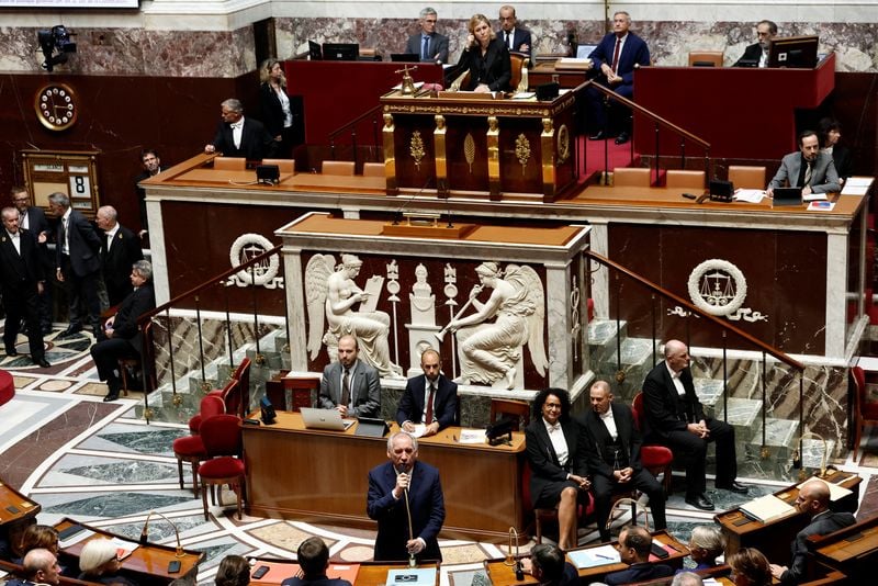 Image for Reactions as French prime minister defeated in confidence vote