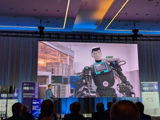 Image for STMicroelectronics plans robots, retraining to avoid closures