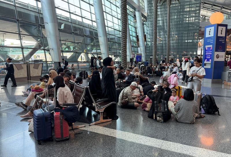 Image for Chaos for thousands of passengers stranded at Doha airport, long queues in Dubai
