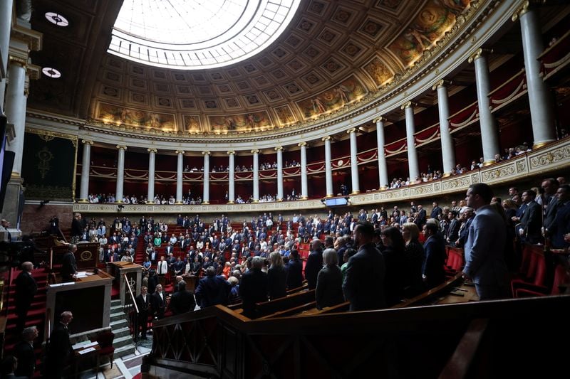 Image for French deficit target in reach, but new spending cuts needed, ministry says