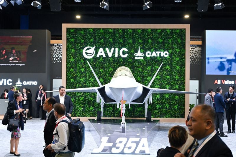 Image for Singapore air show kicks off amid supply chain strains, regional demand surge