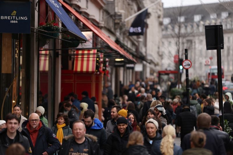 Image for UK consumers brace for budget, GfK survey shows