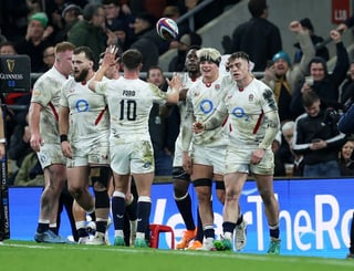 Image for Rugby-England to persist with lateral thinking as Pollock and Earl spread their wings