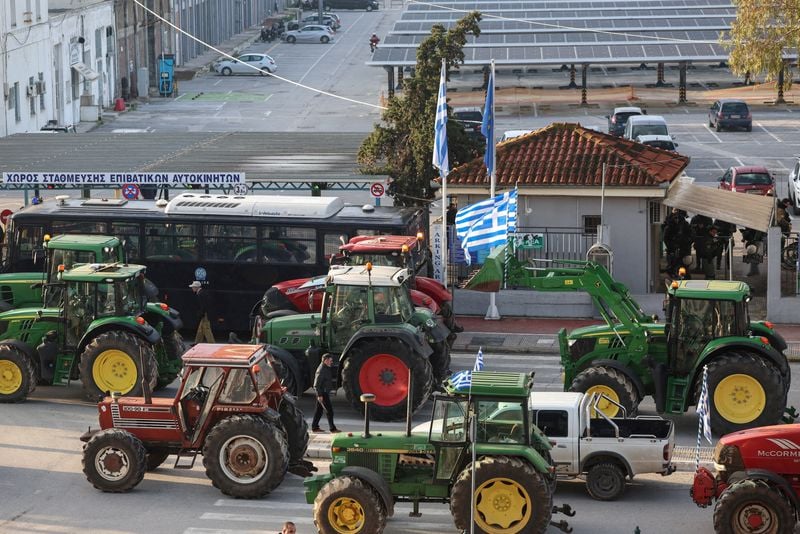 Image for Protesting Greek farmers disrupt port operations as nationwide blockades persist