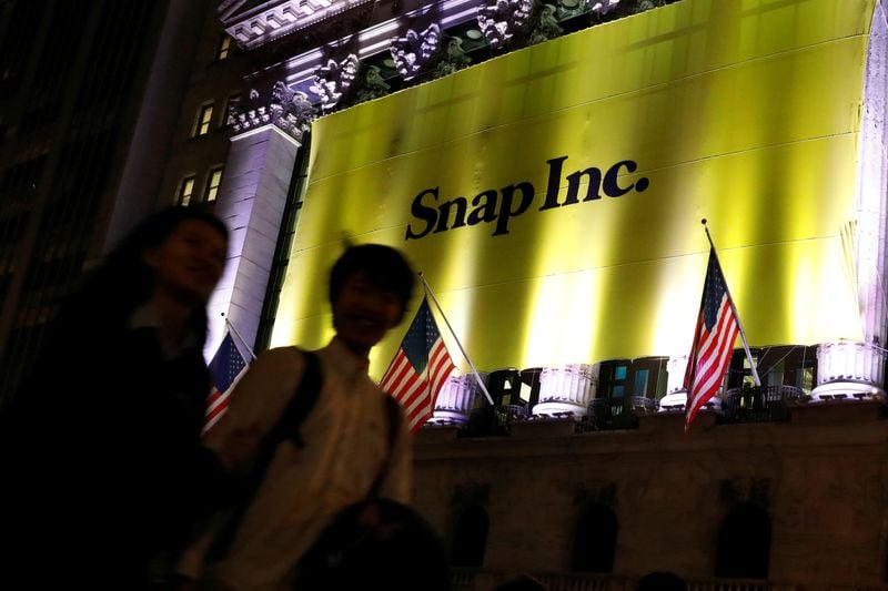 Image for Snap reports upbeat revenue as holiday season fuels ad sales