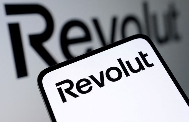 Image for UK's Revolut offers to repurchase 10% of shares from investors, Bloomberg News says